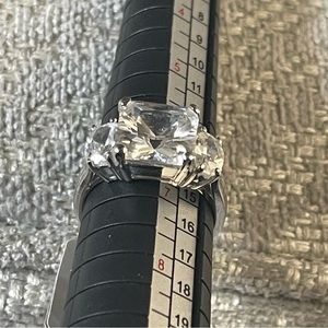 NWT Sterling silver 3 stone cubic zirconia ring